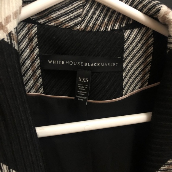 White House black market coat - Picture 2 of 3